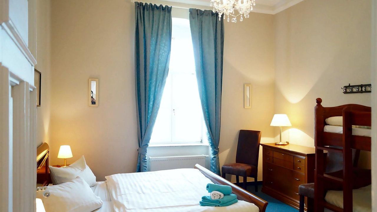 herrschaftliches Elternschafzimmer herrschaftliches Elternschafzimmer